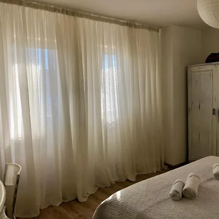 Nyaraló Dora - Mediterranean Family House For 9 With Private Garden, Bbq, Sea View And Private Parking For 4 Cars *