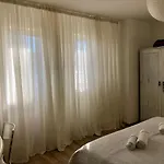 בית נופש Dora *