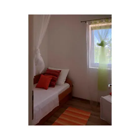 Vikendica Dora - Mediterranean Family House For 9 With Private Garden, Bbq, Sea View And Private Parking For 4 Cars
